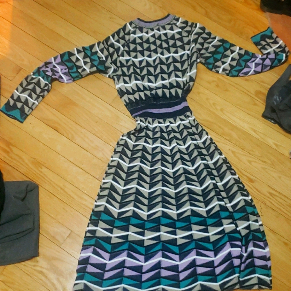 Like new gorgeous geometric dress